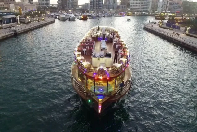 Desert Safari 4X4 With Mega Dhow Cruise